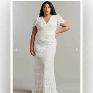 Tadashi Shoji New White Lace Illusion Gown with tags